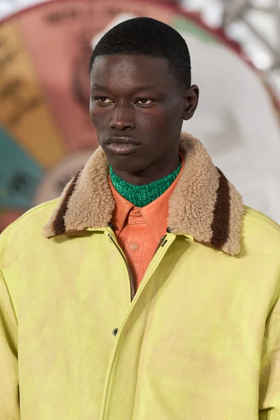 Look 128